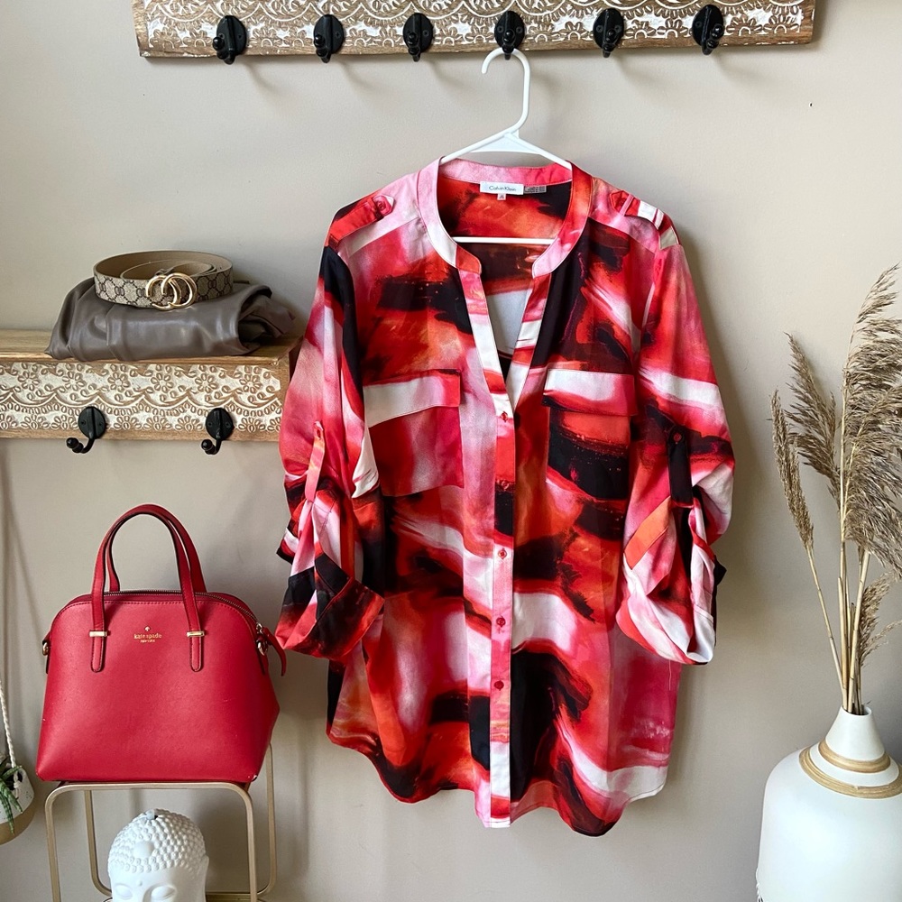 Calvin Klein Abstract red blouse 2x